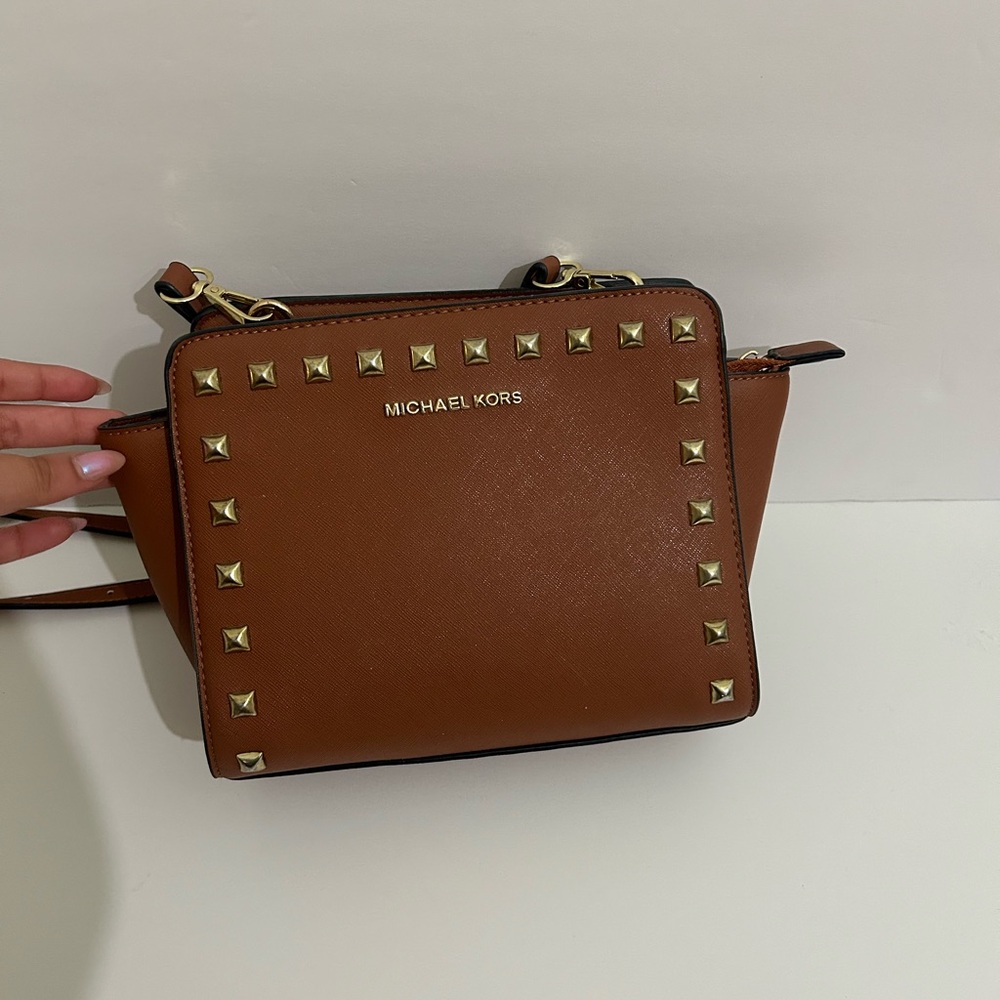 MK crossbody super cute for fall